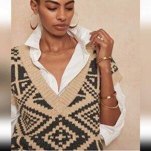 BANANA REPUBLIC HERITAGE SWEATER VEST Latte Cream